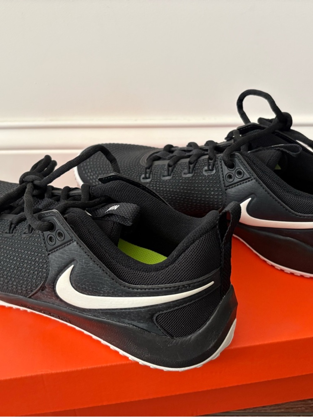 NIKE WOMEN’S NEW!